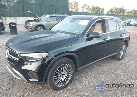 2024 Mercedes-Benz Glc 300 4Matic z USA, uszkodzony, nr VIN W1NKM4HB1RF139311